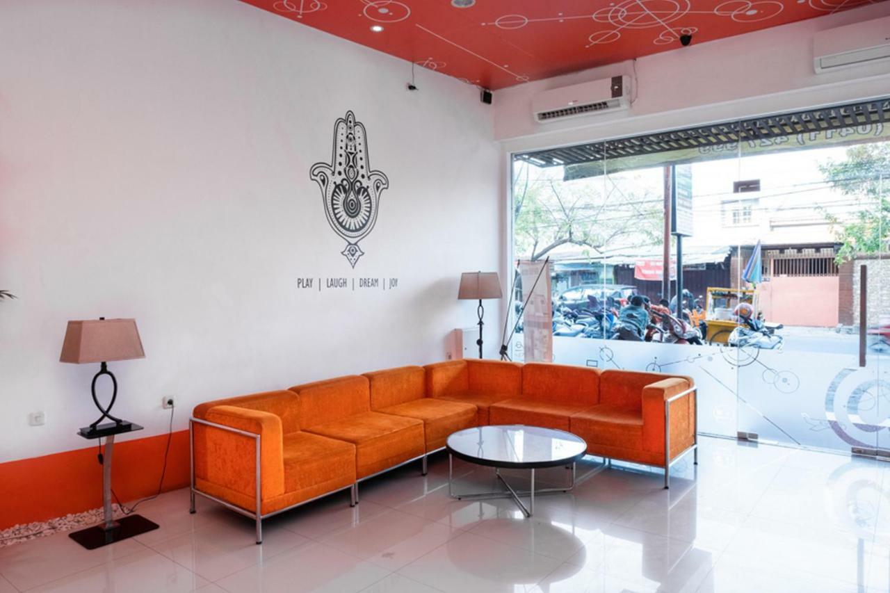 Hotel RedDoorz @ Pelita Raya Rappocini Makasar Zewnętrze zdjęcie