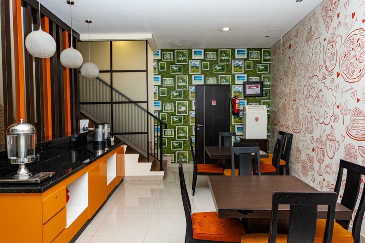 Hotel RedDoorz @ Pelita Raya Rappocini Makasar Zewnętrze zdjęcie