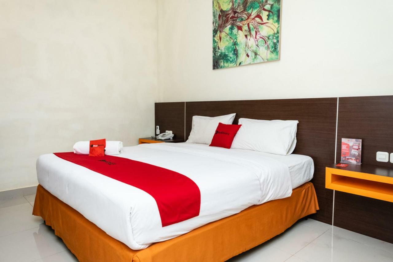 Hotel RedDoorz @ Pelita Raya Rappocini Makasar Zewnętrze zdjęcie