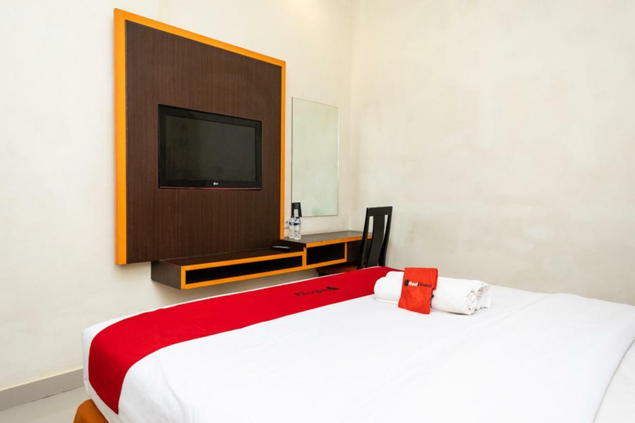 Hotel RedDoorz @ Pelita Raya Rappocini Makasar Zewnętrze zdjęcie