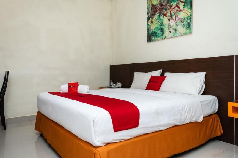 Hotel RedDoorz @ Pelita Raya Rappocini Makasar Zewnętrze zdjęcie